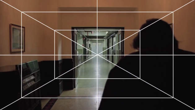 Симметрия Стэнли Кубрика в примерах