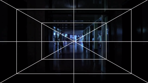 Симметрия Стэнли Кубрика в примерах