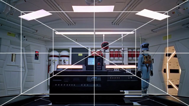 Симметрия Стэнли Кубрика в примерах