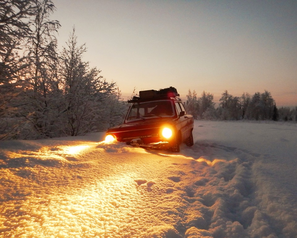 Попытались проехать от Харпа в сторону гор