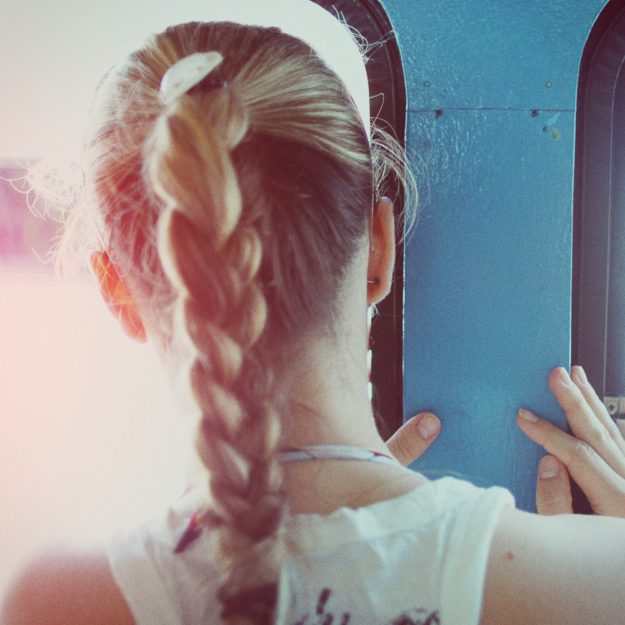 всё дело в том что жизнь проходит